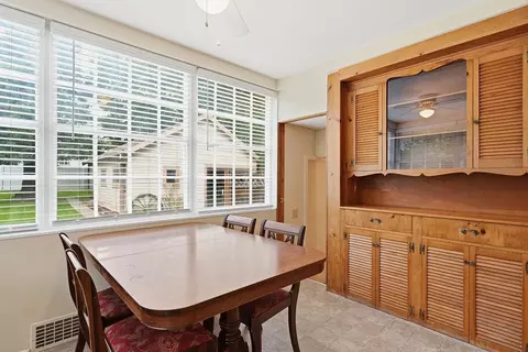 Dining - 1423 E 36th Ave, Spokane, WA 99203 photo 2 of 2