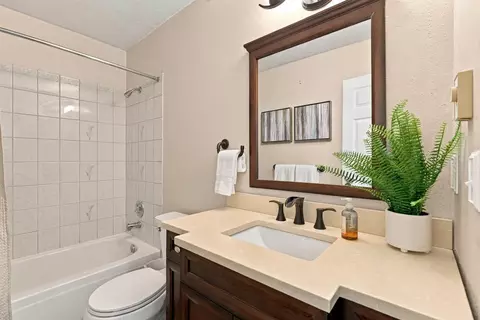 Bath - 13216 E 12th Ave, Spokane Valley, WA 99216 photo 3 of 4