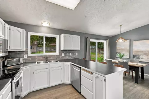 Kitchen - 13216 E 12th Ave, Spokane Valley, WA 99216 photo 4 of 4