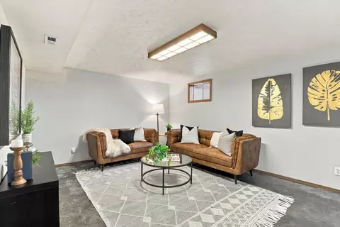 Living - 13216 E 12th Ave, Spokane Valley, WA 99216 photo 3 of 3