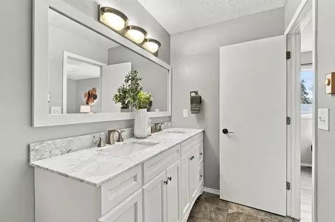 Bath - 13216 E 12th Ave, Spokane Valley, WA 99216 photo 2 of 4