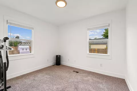 Bedroom - 11202 E Broadway Ave, Spokane Valley, WA 99206 photo 1 of 3