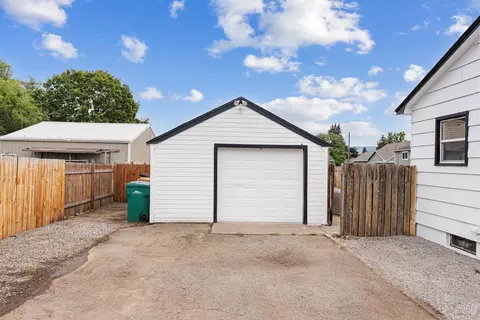 Exterior - 11202 E Broadway Ave, Spokane Valley, WA 99206 photo 6 of 6