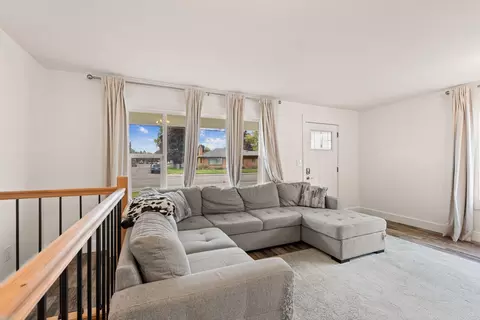 Living - 11202 E Broadway Ave, Spokane Valley, WA 99206 photo 1 of 1