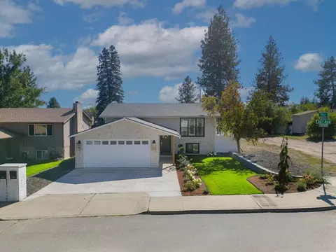 Exterior - 3404 E 36th Ave, Spokane, WA 99223 photo 11 of 12