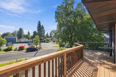 Exterior - 305 E 24th Ave, Spokane, WA 99203 photo 3 of 4