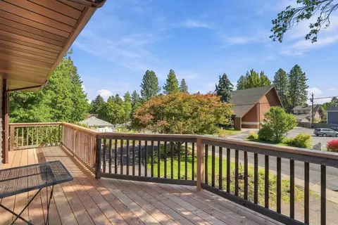 Exterior - 305 E 24th Ave, Spokane, WA 99203 photo 4 of 4