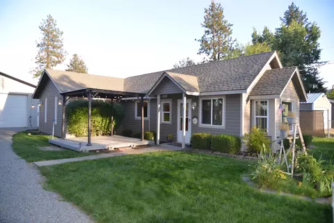 Exterior - 7102 E 9th Ave, Spokane Valley, WA 99212 photo 1 of 4
