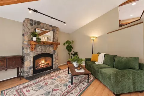 Living - 4827 E 46th Ave, Spokane, WA 99223 photo 1 of 1