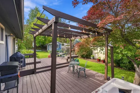 Exterior - 4827 E 46th Ave, Spokane, WA 99223 photo 4 of 11