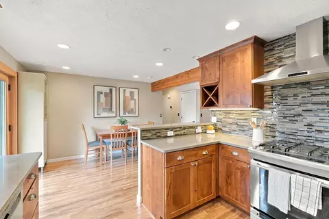 Kitchen - 4827 E 46th Ave, Spokane, WA 99223 photo 4 of 4
