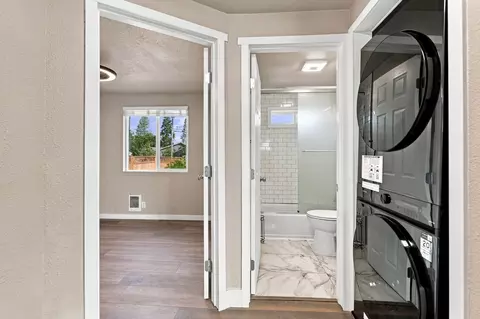 Entry Way - 6327 E 7th Ave, Spokane, WA 99212 photo 2 of 2