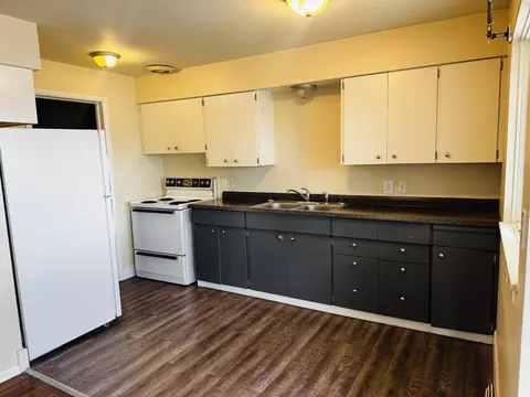 2927 E Hoffman St, Spokane, WA 99208 photo 2