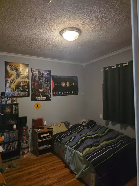 Bedroom - 11802 E 16th Ave, Spokane Valley, WA 99206 photo 2 of 2