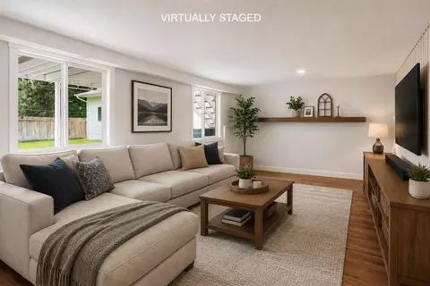 Living - 6404 E 17th Ave, Spokane Valley, WA 99212 photo 2 of 7