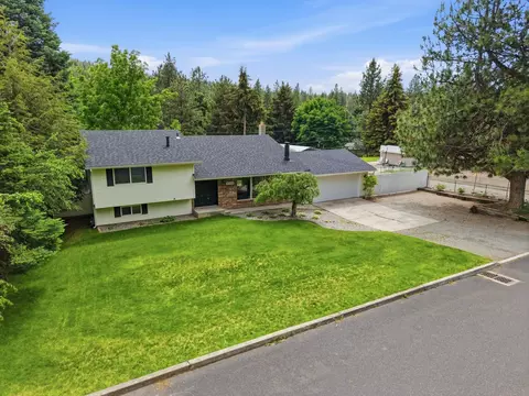 View/Area - 6404 E 17th Ave, Spokane Valley, WA 99212 photo 3 of 11