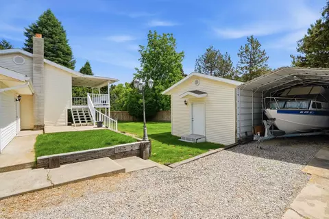 Exterior - 6404 E 17th Ave, Spokane Valley, WA 99212 photo 7 of 13
