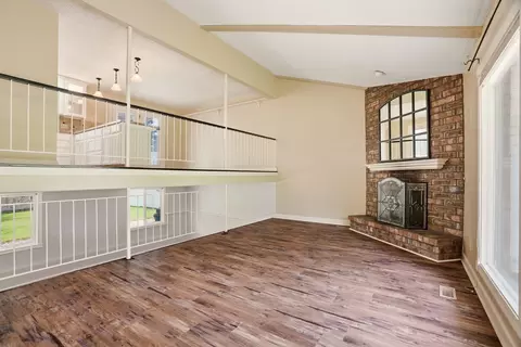 Living - 6404 E 17th Ave, Spokane Valley, WA 99212 photo 4 of 7