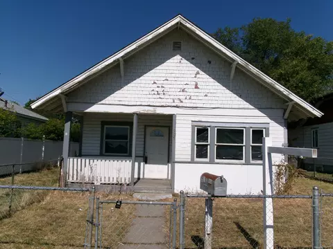 907 E Broad Ave, Spokane, WA 99207 photo 2
