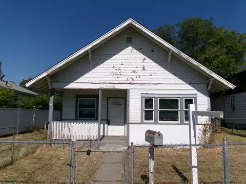 907 E Broad Ave, Spokane, WA 99207 photo 3