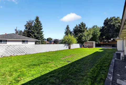 Exterior - 13907 E 4th Ave, Spokane Valley, WA 99216 photo 6 of 10