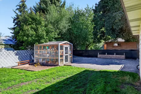 Exterior - 13907 E 4th Ave, Spokane Valley, WA 99216 photo 7 of 10