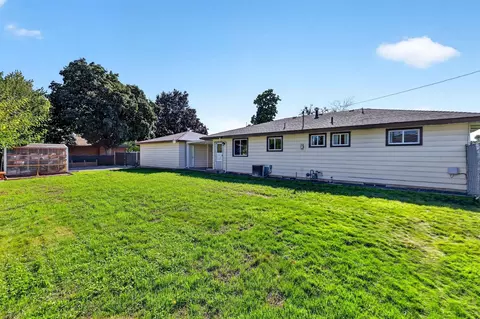 Exterior - 13907 E 4th Ave, Spokane Valley, WA 99216 photo 5 of 10
