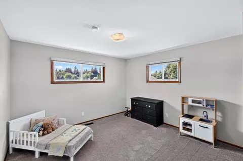 Bedroom - 13907 E 4th Ave, Spokane Valley, WA 99216 photo 4 of 9