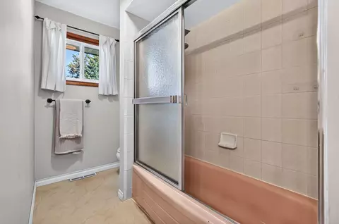Bath - 13907 E 4th Ave, Spokane Valley, WA 99216 photo 1 of 2
