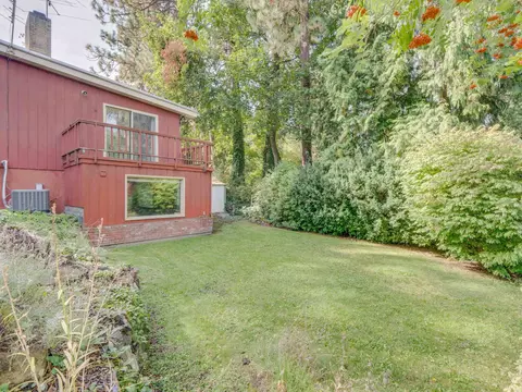 Exterior - 2903 E 13th Ave, Spokane, WA 99202 photo 10 of 21