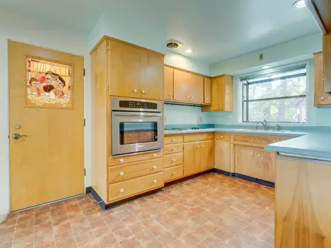 Kitchen - 2903 E 13th Ave, Spokane, WA 99202 photo 1 of 3