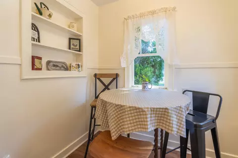 Dining - 724 E Broad Ave, Spokane, WA 99207 photo 2 of 2