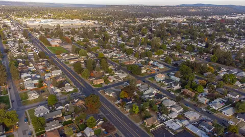 View/Area - 724 E Broad Ave, Spokane, WA 99207 photo 1 of 3