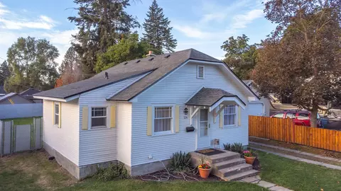 Exterior - 724 E Broad Ave, Spokane, WA 99207 photo 7 of 7