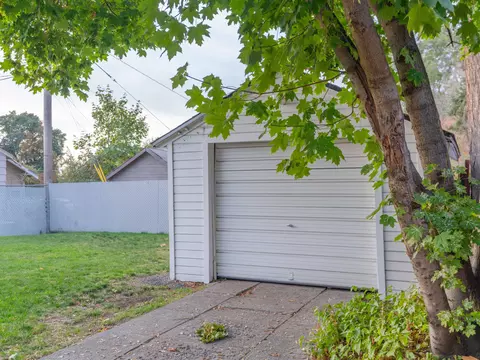 Other - 724 E Broad Ave, Spokane, WA 99207 photo 8 of 8