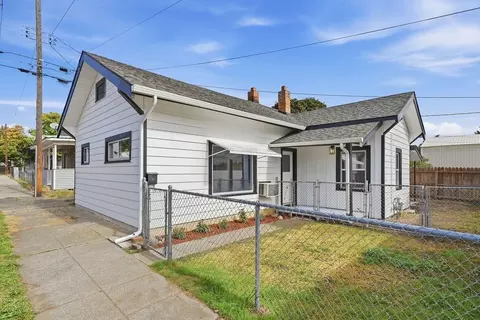 1712 N Walnut St, Spokane, WA 99205