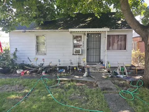 3908 N Howard St, Spokane, WA 99205