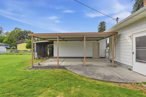 Exterior - 12716 E 8th Ave, Spokane Valley, WA 99216 photo 9 of 10