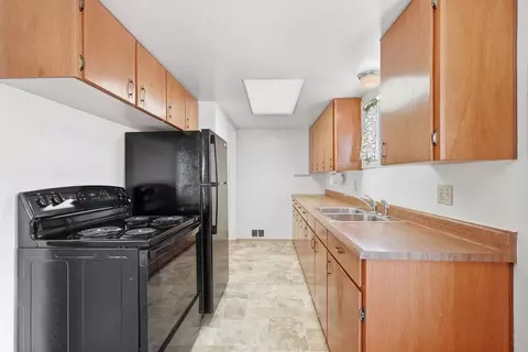 Kitchen - 12716 E 8th Ave, Spokane Valley, WA 99216 photo 1 of 4