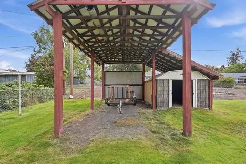 Exterior - 12716 E 8th Ave, Spokane Valley, WA 99216 photo 6 of 10
