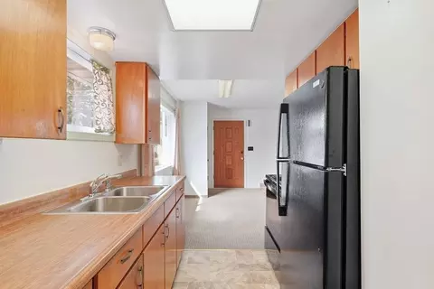 Kitchen - 12716 E 8th Ave, Spokane Valley, WA 99216 photo 3 of 4