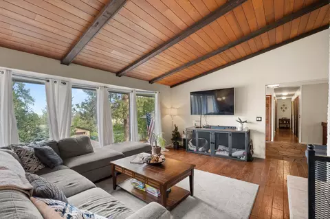 Living - 4904 E 50th Ave, Spokane, WA 99223 photo 2 of 5