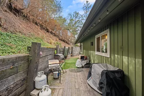 Exterior - 4904 E 50th Ave, Spokane, WA 99223 photo 3 of 6