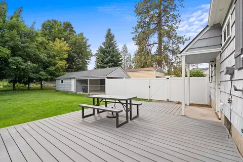Exterior - 504 E 20th Ave, Spokane, WA 99203 photo 4 of 7