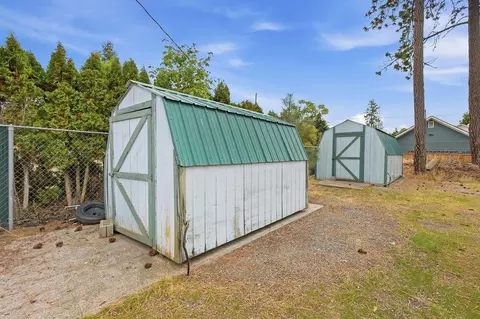 Exterior - 4107 W Everett Ave, Spokane, WA 99205 photo 2 of 5