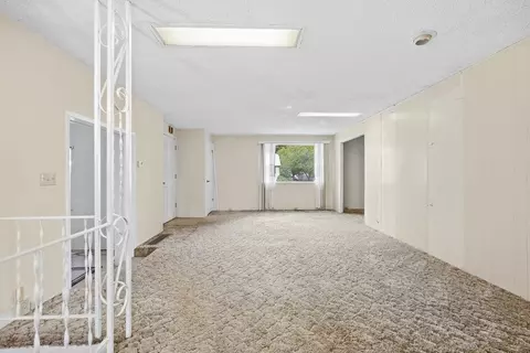 Living - 4107 W Everett Ave, Spokane, WA 99205 photo 3 of 6