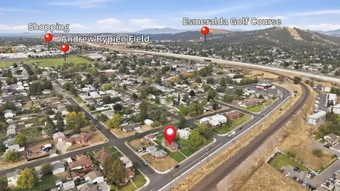 View/Area - 2709 E Illinois Ave, Spokane, WA 99207 photo 2 of 2