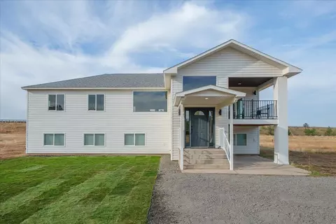 13528 W Medical Lake 4 Lakes Rd, Cheney, WA 99004