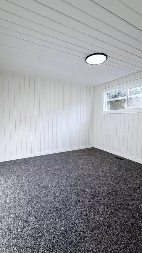 Bedroom - 5317 E Commerce Ave, Spokane, WA 99212 photo 2 of 4