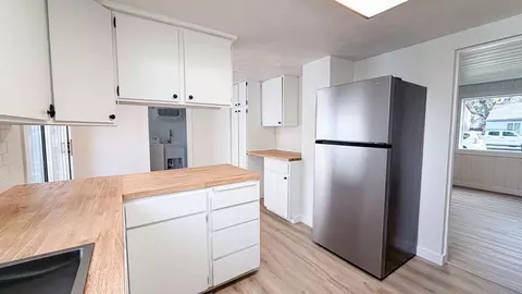 Kitchen - 5317 E Commerce Ave, Spokane, WA 99212 photo 5 of 6
